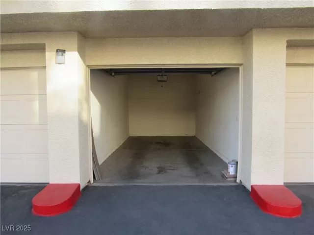 MLS: 2659374 Condo For Sale