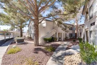 Photo #1: 2659386 Listing 