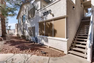 Photo #2: 2659386 Listing 