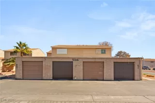 Photo #2: 2659396 Listing 