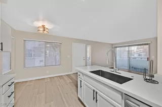 Photo #5: 2659436 Listing 