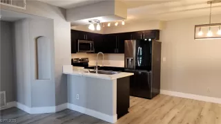 Photo #5: 2659441 Listing 