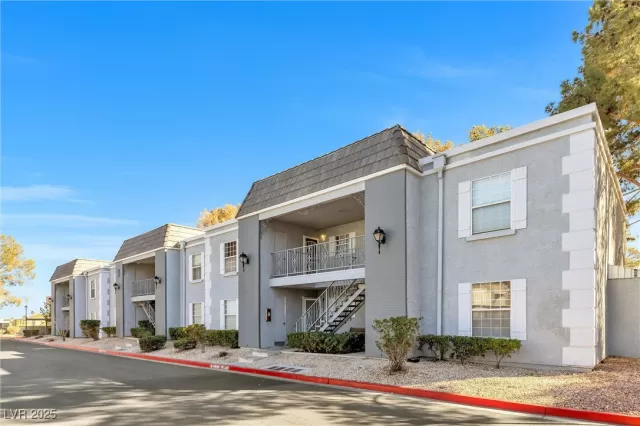 MLS: 2659444 Condo For Sale