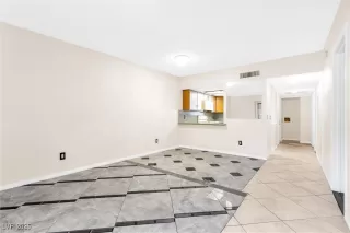 Photo #1: 2659444 Listing 