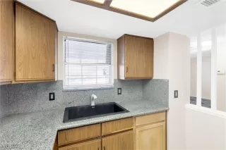 Photo #6: 2659444 Listing 