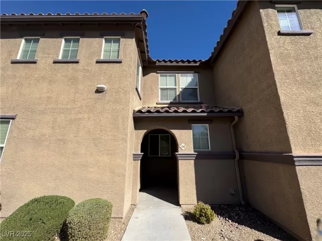 MLS: 2659467 Condo For Sale