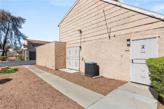 Photo #3: 2659482 Listing 