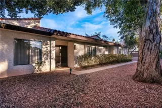 Photo #4: 2659483 Listing