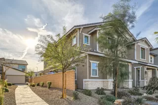 Photo #1: 2659536 Listing 