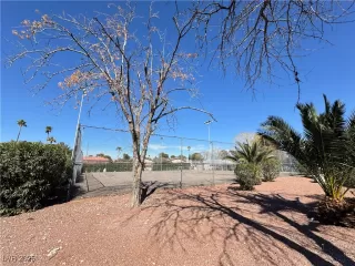 Photo #5: 2659539 Listing 