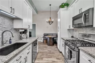 Photo #3: 2659551 Listing 