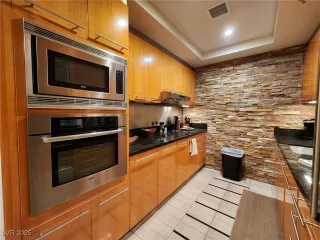 Photo #3: 2659552 Listing 