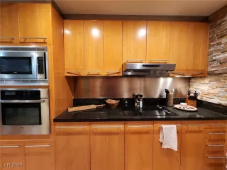 Photo #5: 2659552 Listing 