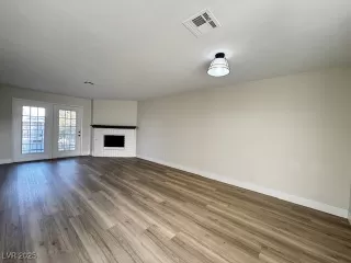 Photo #6: 2659582 Listing 