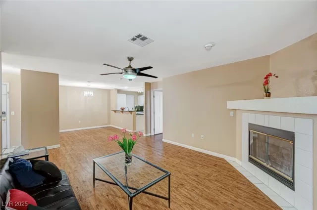 MLS: 2659593 Condo For Sale