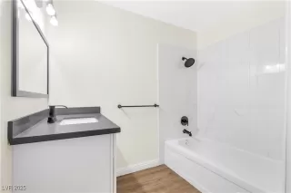 Photo #5: 2659596 Listing