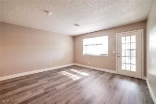 Photo #3: 2659616 Listing