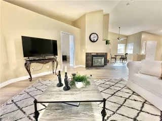 Photo #1: 2659646 Listing 