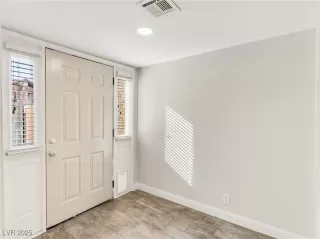 Photo #2: 2659677 Listing 