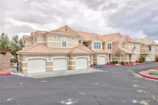 Photo #1: 2659696 Listing 