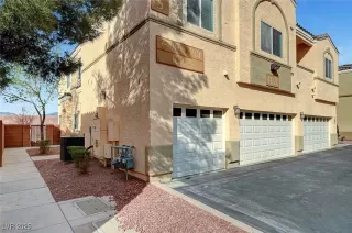 Photo #1: 2659718 Listing 