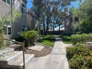 Photo #2: 2659763 Listing