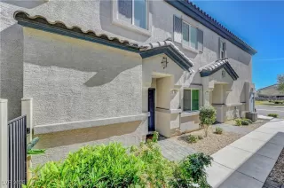 Photo #5: 2659834 Listing