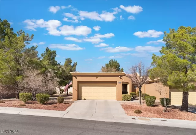 MLS: 2659844 Condo For Sale