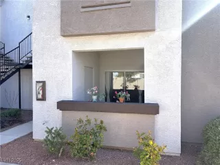 Photo #1: 2659902 Listing 