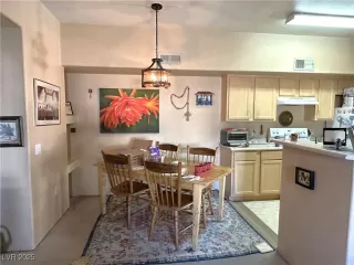 Photo #4: 2659902 Listing 