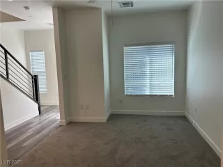 Photo #2: 2659905 Listing 