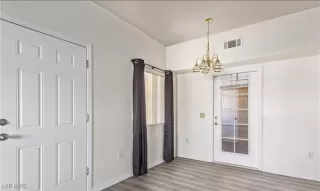 Photo #6: 2659924 Listing 