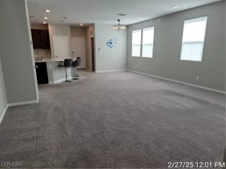 Photo #2: 2659929 Listing 