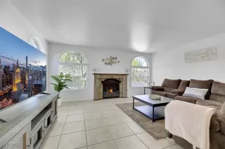 Photo #4: 2659946 Listing 