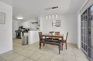 Photo #6: 2659946 Listing 