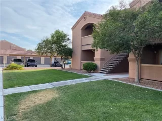 Photo #2: 2659952 Listing 