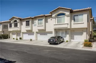 Photo #3: 2659960 Listing 