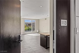 Photo #1: 2659983 Listing 