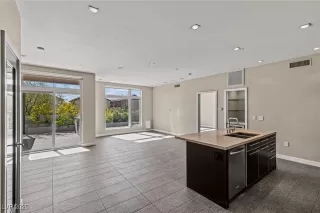 Photo #3: 2659983 Listing 