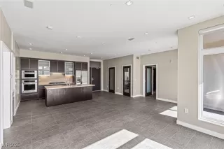 Photo #4: 2659983 Listing 