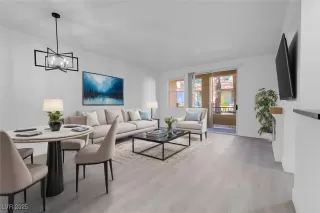 Photo #5: 2659990 Listing