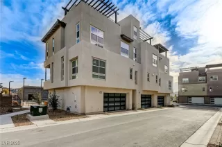 Photo #1: 2660006 Listing 