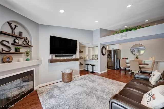 MLS: 2660014 Condo For Sale