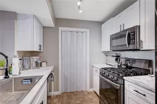 Photo #3: 2660014 Listing