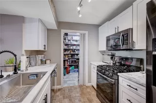 Photo #4: 2660014 Listing