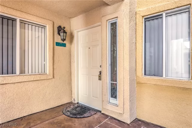 MLS: 2660038 Condo For Sale