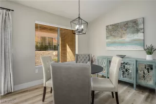 Photo #2: 2660048 Listing