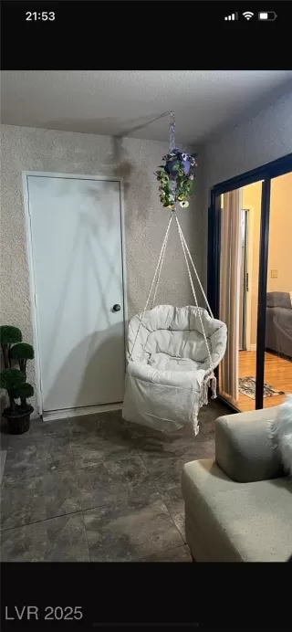 Photo #2: 2660082 Listing 