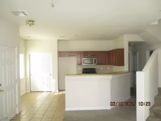 Photo #4: 2660088 Listing 