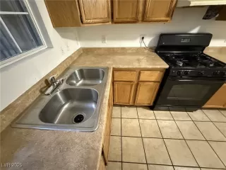 Photo #6: 2660111 Listing 